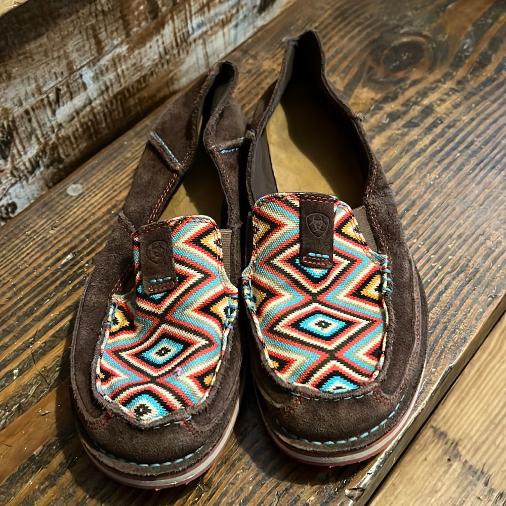 Ariat Cruisers